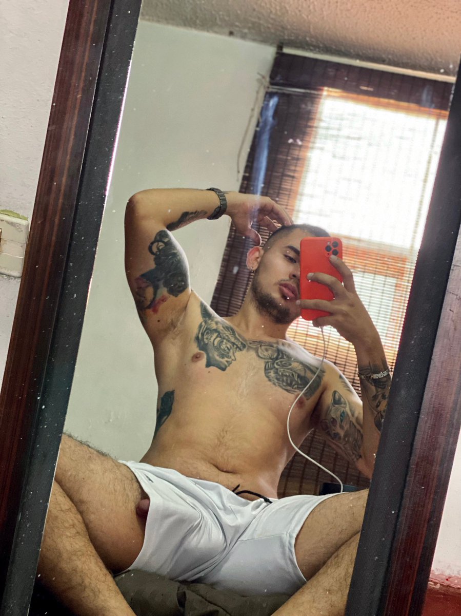 an_OlGn's tweet photo. Entrenamos ? 😈😈😈🍆 https://t.co/wRRJ1zlWU9