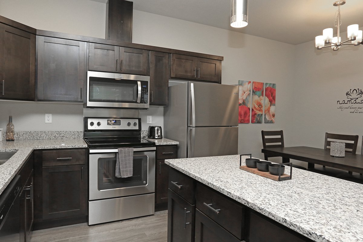 FalconHeightsMN's tweet photo. Look at this view-- this space is just perfect for you! Contact our leasing office for our upcoming apartment availability today! https://t.co/nAAWRrUWX4