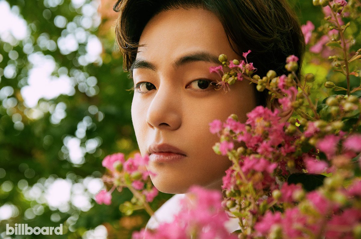 WORLDMUSICAWARD's tweet photo. #BTS' #V for #BillboardMagazine!✨🌟🔥👑💜
📸 Sunhye Shin
https://t.co/voIKiI1GUN https://t.co/PDM1wsKG2o