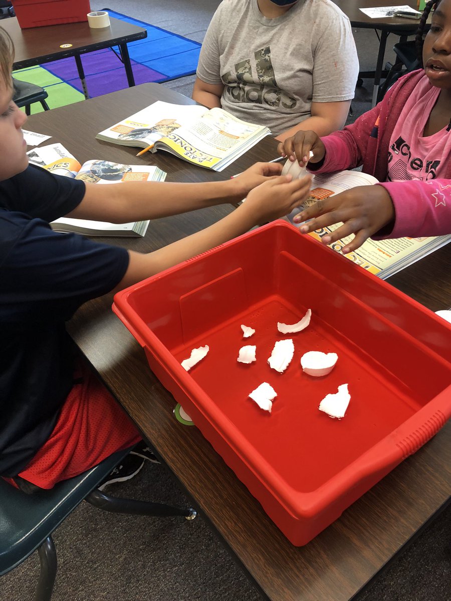 kmschurch's tweet photo. 5th graders in @KatPugh3rd’s class were learning about plate tectonics today in the science lab!  Questioning, a hands-on approach, and vocabulary instruction were happening all at once which created an engaging learning environment! @Acworth_ES @cobbscience https://t.co/gjNkTLakMX