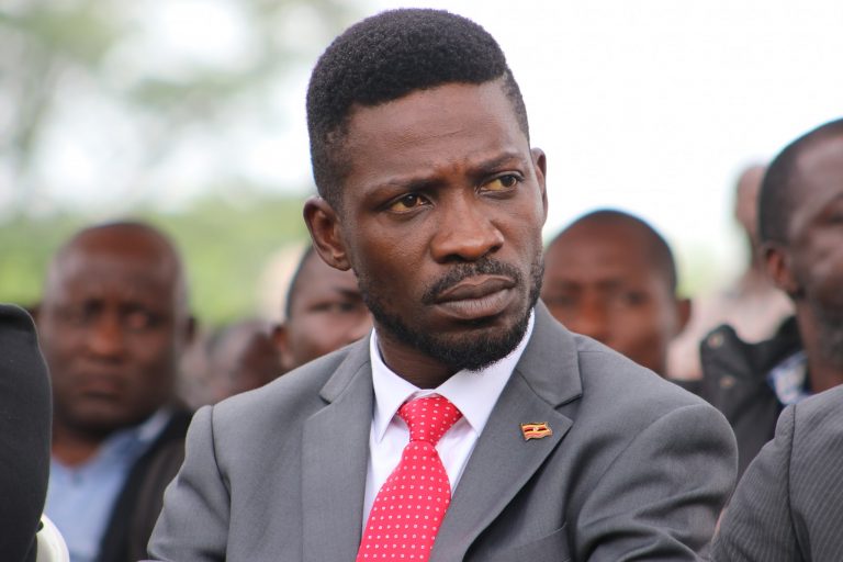 cyclonetimes's tweet photo. Bobi stings Gov’t over wife’s blocked Charity Activities

https://t.co/MZeegoEwnX https://t.co/EGBLz2SVLu