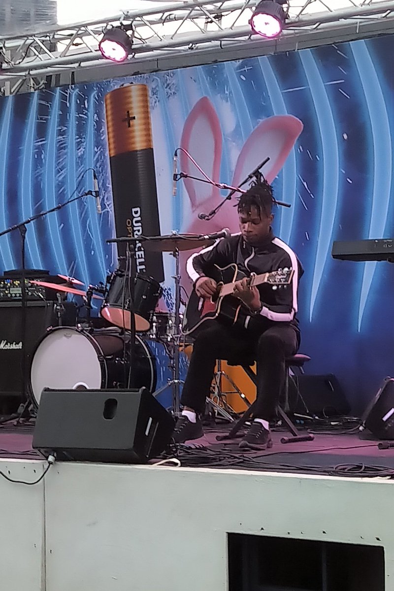 Discovery2 tweet media