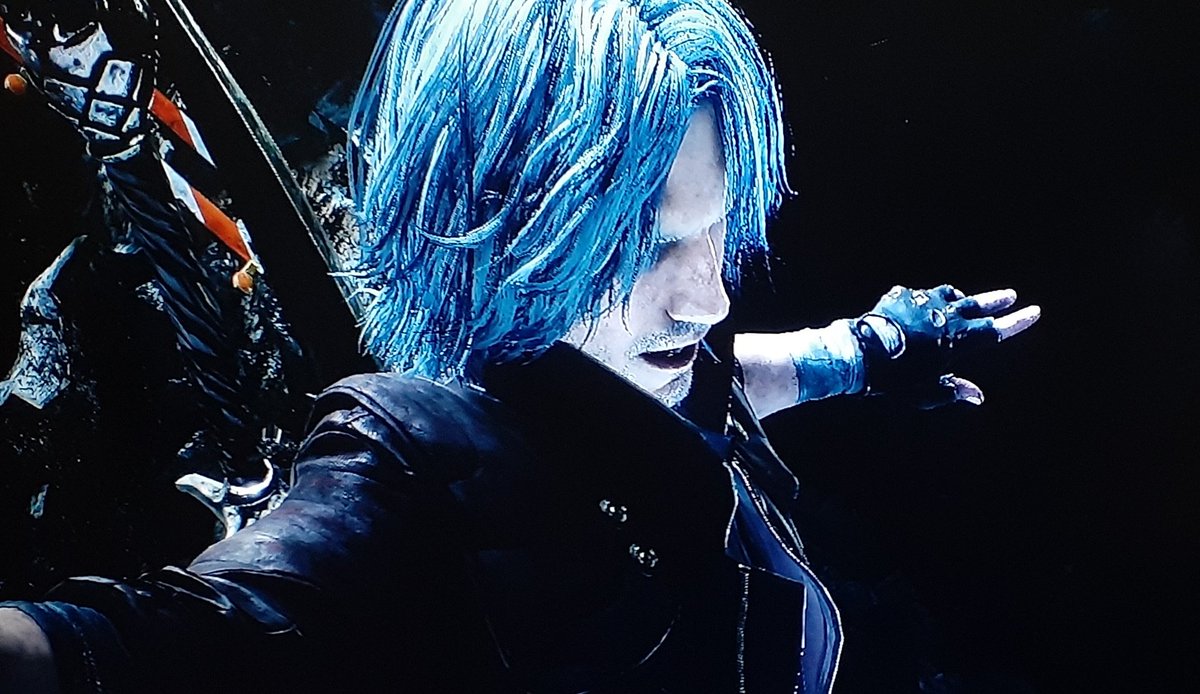 baseddante's tweet image. Falling right now what the hell man