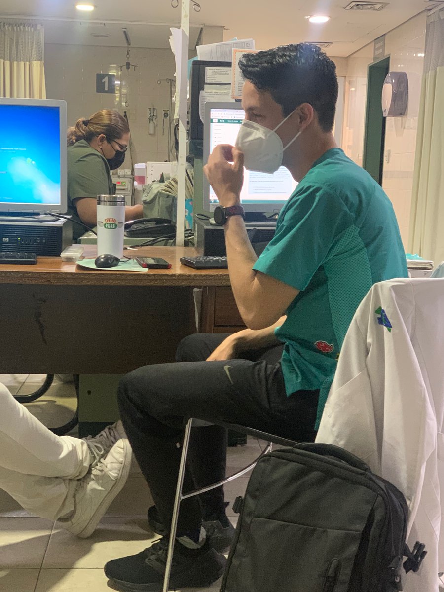 IsaiRob02655219's tweet photo. Este doctor está lindo 🤫 https://t.co/X4eLO1IGuR