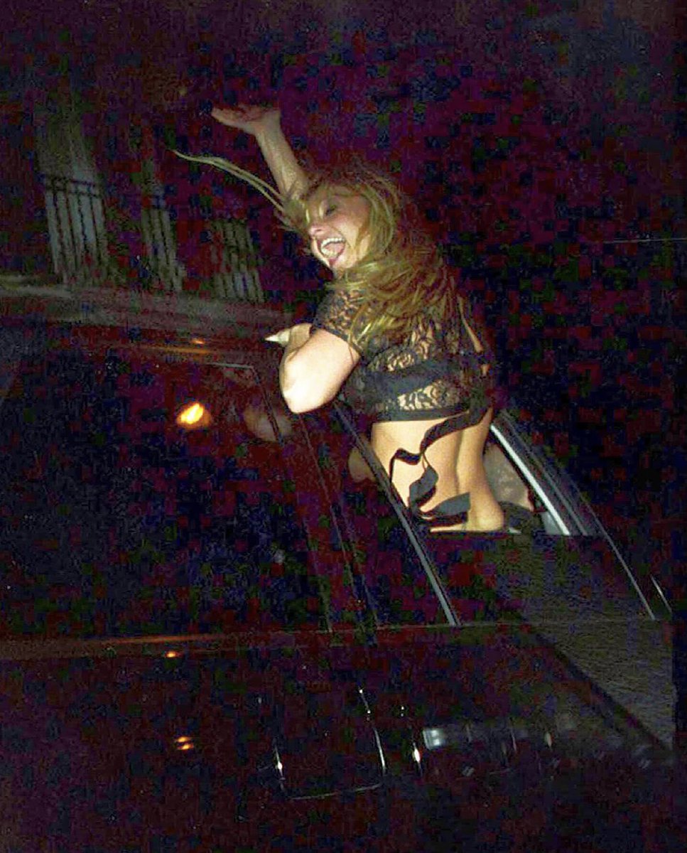 Why should i be sad? Glastonbury tweet media