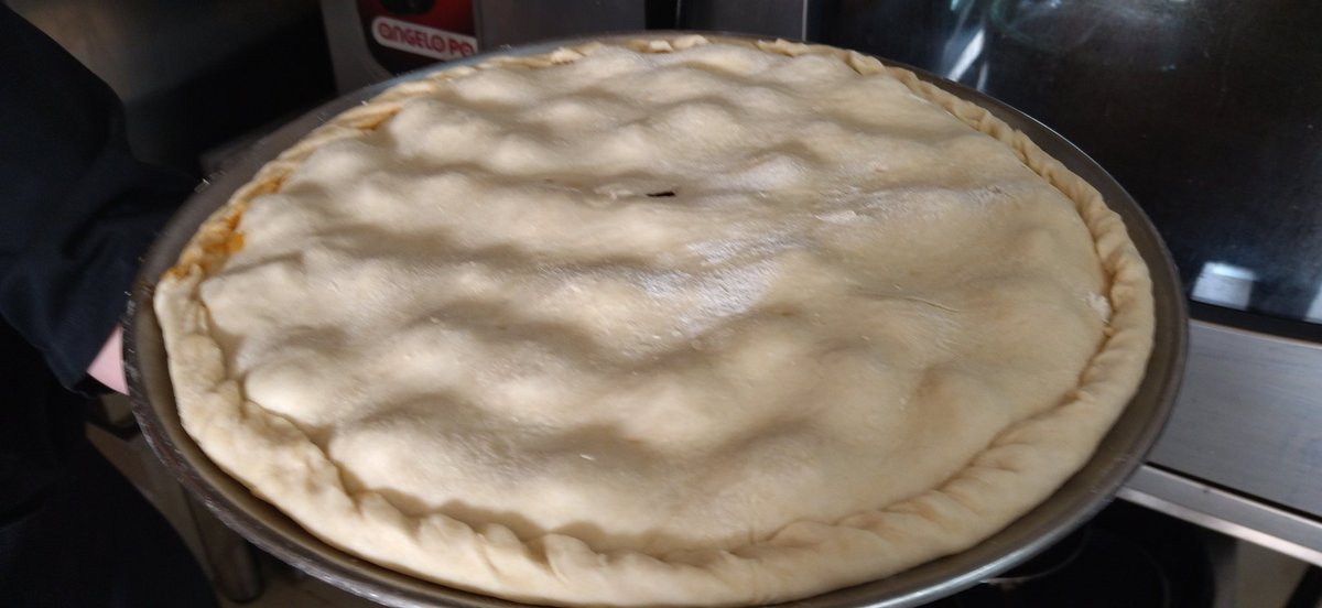TaPra_Peinador's tweet photo. Quieres sorprender a tus invitados o acompañantes?
Te preparamos por encargo una empanada de zamburiñas casera y muy sabrosa, que será un éxito seguro.
***RESERVAS***
Tel. 986 498 835
Móv. 687 468 890
#TapraRestaurante
#TaPraEventos
#restaurante
#Peinador
#Mos https://t.co/XngOYALSTo