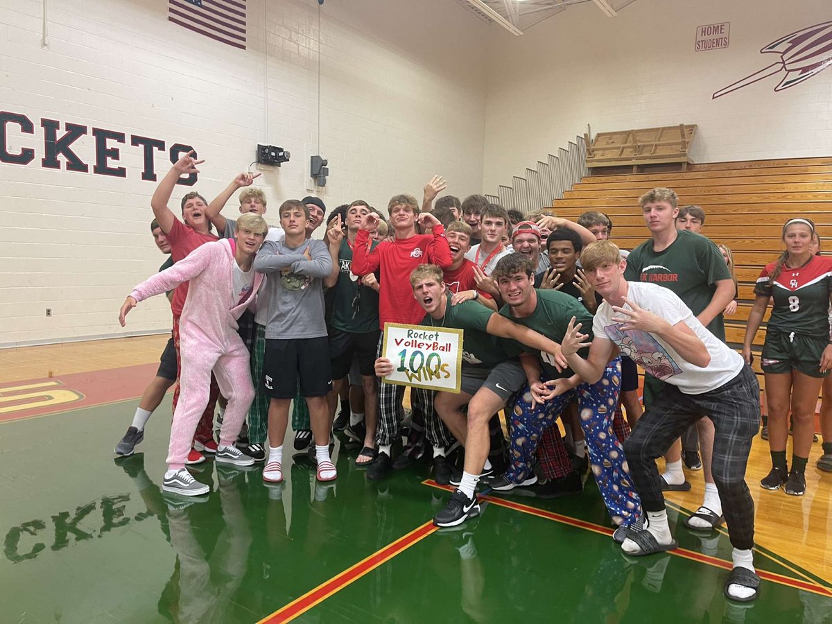 karbor_krazies's tweet photo. Big win tonight for the Lady Rocket Volleyball team against Woodmore. Congratulations to Coach Jackie Gezo on her 100th win!🚀🏐 @OHRockets @OH_Volleyball @cschell32 https://t.co/cwBQ4WwK0F