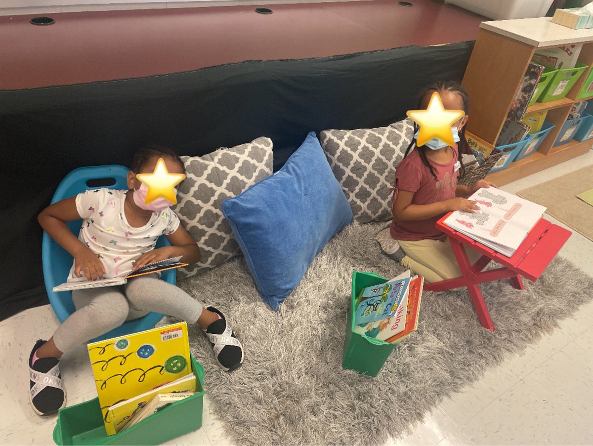 I had almost forgotten how exciting the first week can be for our amazing readers! Book boxes are the best ❤️📚#ReadersWorkshop #FCPSReturningStrong <a href="/BaileysES_FCPS/">Bailey's Elementary School for the Arts & Sciences</a>