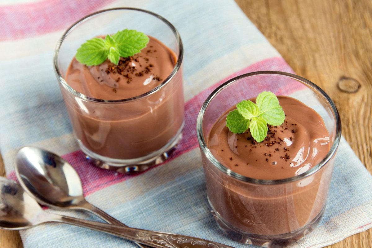 SteelBluVodka's tweet photo. Perfect for a party, try “Karen’s White Russian Pudding Shots” made with Steel Blu Vodka, chocolate pudding, and Irish cream.

#recipe #vodka #partycocktail #madeinMaryland https://t.co/FXlxC8zSYq