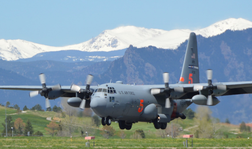 NIFC_Fire's tweet photo. All 8 MAFFS-equipped C-130 aircraft have now been activated and are providing firefighting support to numerous wildfires from McClellan Airbase in Sacramento. This is the first time all 8 aircraft in the program have been utilized since 2012. https://t.co/yMBhexHtzL #FireYear2021 https://t.co/x6Fl2u4lcC