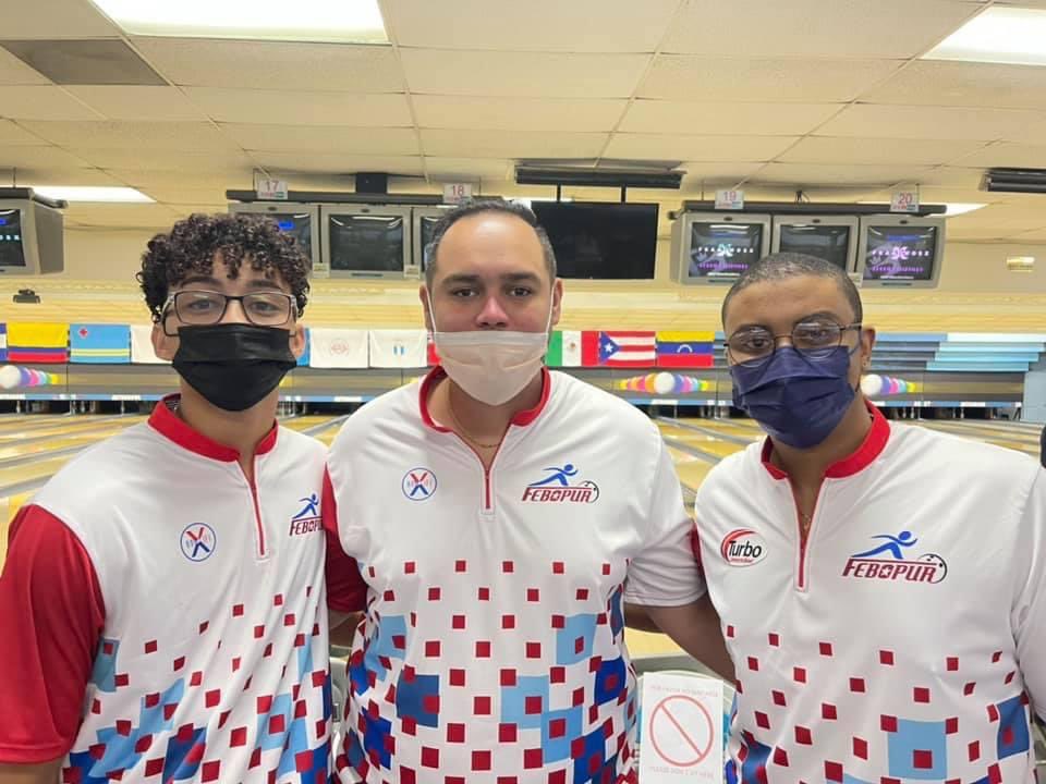 Gold on the trios event for EdgarJ Burgos from <a href="/StCharlesEast/">St. Charles East HS</a>, Christian Azcona &amp; Rafael Pizarro at the Centro American &amp; Caribbean qualifiers games 🥇🥇🥇<a href="/STCEathletics/">STCE Athletics</a> <a href="/StceB/">STCE Boys Bowling</a> <a href="/STCEPTO/">St. Charles East PTO</a> <a href="/StCharlesD303/">School District 303</a> <a href="/JakeBartelson/">Jake Bartelson</a> <a href="/VoceroPR/">El Vocero de Puerto Rico</a>
