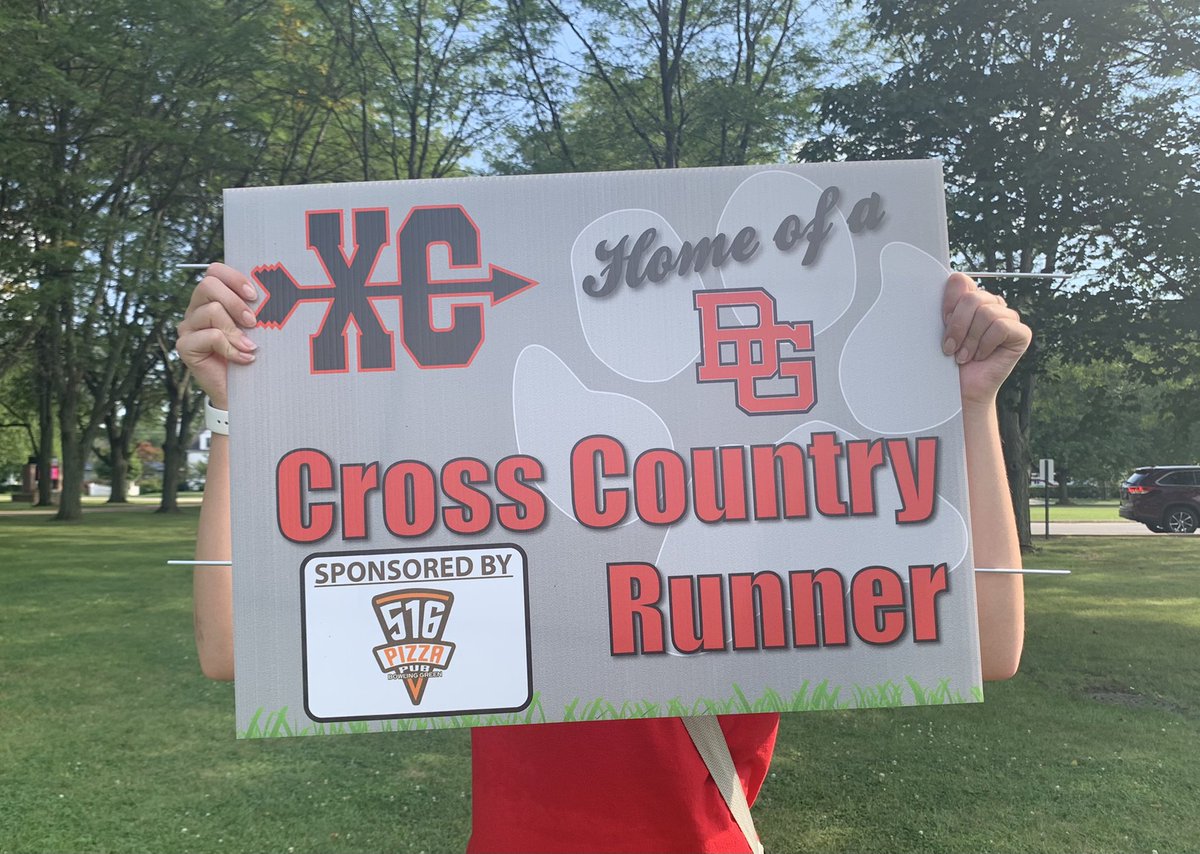 bghs_cc's tweet photo. Showing our BGXC pride throughout our community! Thank you so much @PizzaPub516 and BGXC parents Ben &amp; Kristin Otley for providing our team with spirit signs! Heading into our first XC invitational this weekend #bobcatproud! @francis_scruci @BGHS_AD https://t.co/4MEv4u1KR8