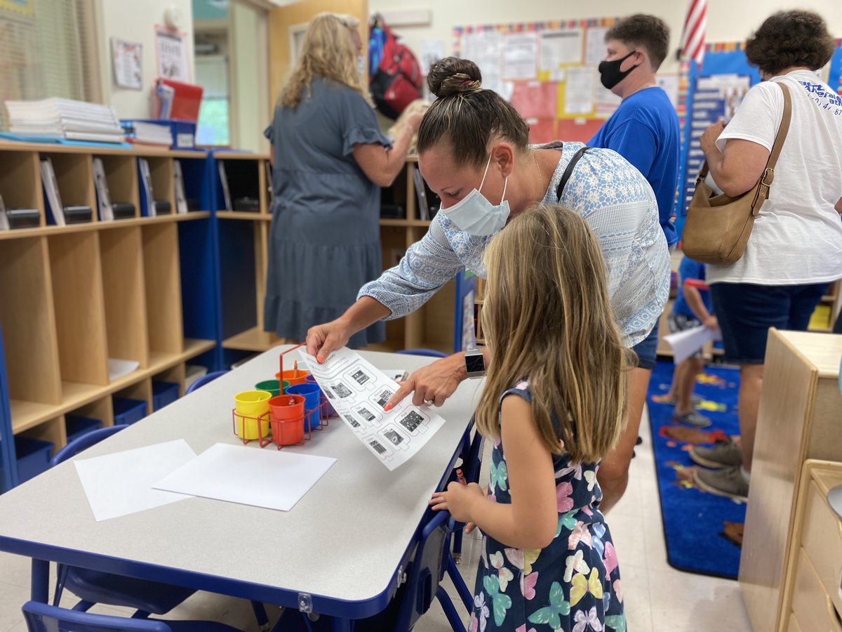 NewHanoverCoSch's tweet photo. NHCS is gearing up to welcome our youngest learners.  Our Pre K centers held Open House for 3 and 4 year olds this week welcoming families to meet their teachers and tour classrooms. #nhcschat #nhcsback2school @NHCSPreK @JannaLennon @PreKHowe https://t.co/CswBwMqy3d