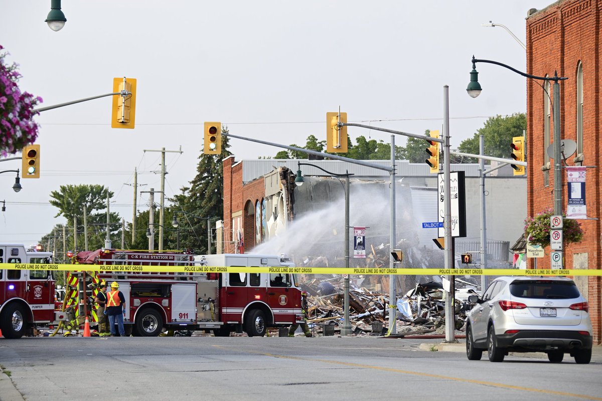 HooksHalligans's tweet photo. Chatham-Kent Fire on scene with multiple agencies from multiple counties of a gas explosion in Wheatley. Multiple apparent injuries. Firefighter maydays called. Evacuation order issued. Buff 1. https://t.co/SPTGrzCuMT