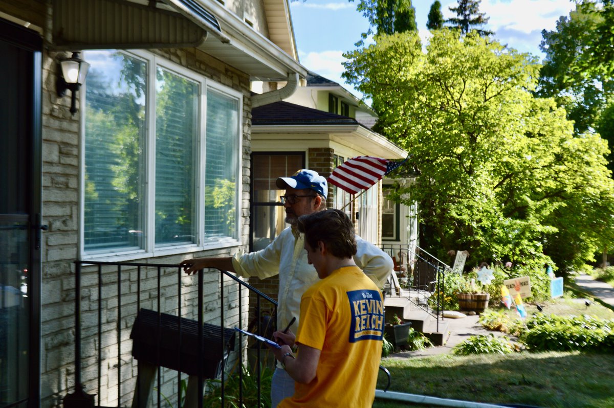 mpls_kevin's tweet image. It has been fantastic to be able to knock on doors again and talk to neighbors! Sign up below if you are interested in knocking on doors or making calls with us! docs.google.com/forms/d/e/1FAI…