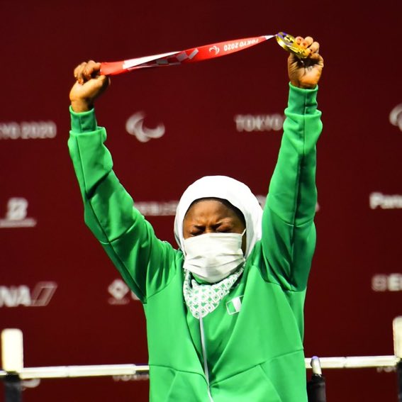 Nigeria's Latifat Tijani has won Africa's first medal at the 2020 Paralympics.

She won Gold in the Para-Powerlifting 45kg event with a 107kg lift.