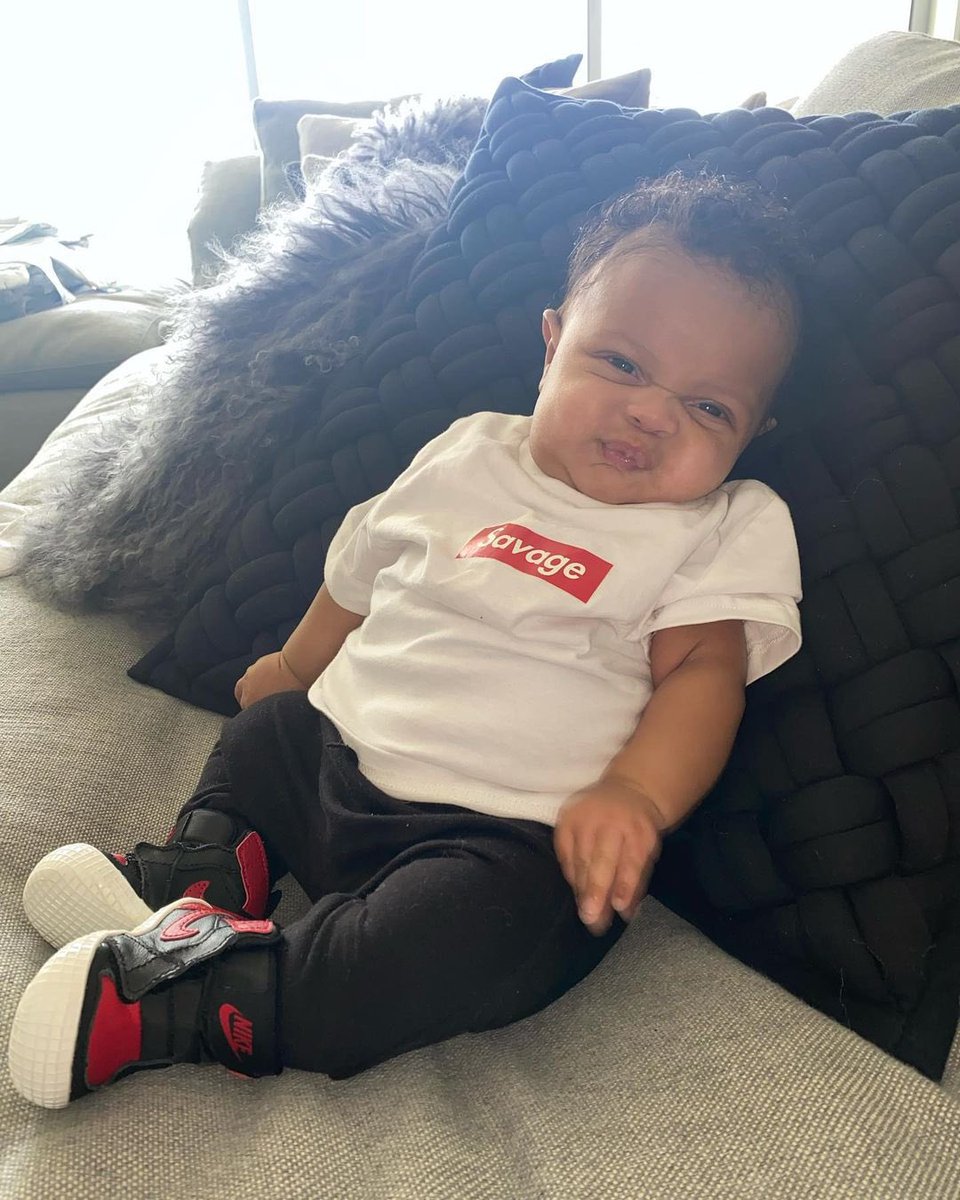 ME WATCHING YALL FUCK YALL SELF UP ON THEM CRATES🥴