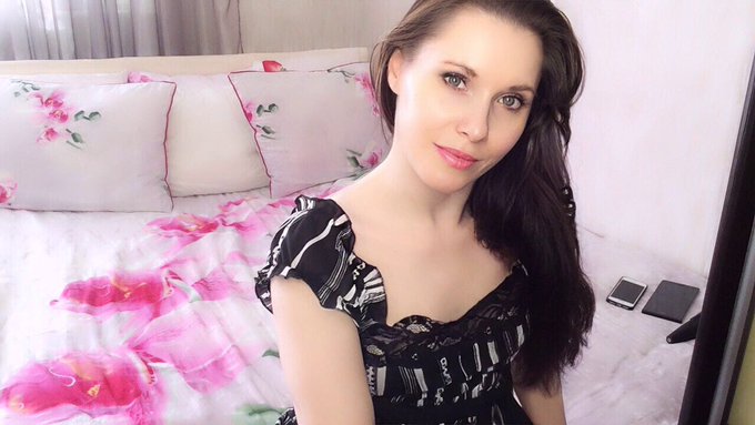 Hi, put love if you think I'm cute https://t.co/uwoUK5lYCi<a href="/tag/%D0%BD%D0%BE%D0%B2%D0%B0%D1%8F%D0%B0%D0%B2%D0%B0%D1%82%D0%B0%D1%80%D0%BA%D0%B0"class="tags"><span>#новаяаватарка</span></a>