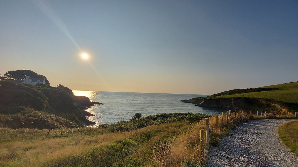tommyinuk0's tweet photo. #Mevagissey #colonnabeach #portmellon #Cornwall #swcoastpath lovely 10 mile coast path run, happy days 😀 https://t.co/nNinc6Bbd8