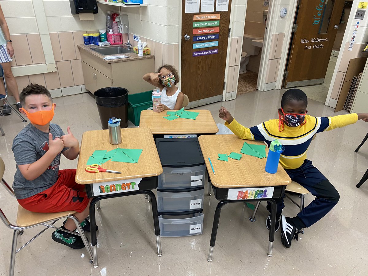 msmcbrien2nd's tweet photo. We had a great first day here in room 8! Can’t wait to see what this year will hold for us! 💙 @IndianTrailDG58 #dg58pride #teamsecondgrade https://t.co/OLwFC4JZJ0