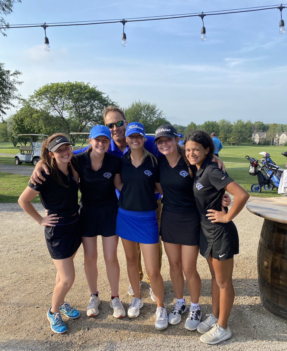 All smiles after hosting the GMC mini-meet at Blackstone this afternoon! Awesome job GGG!!! ⛳️