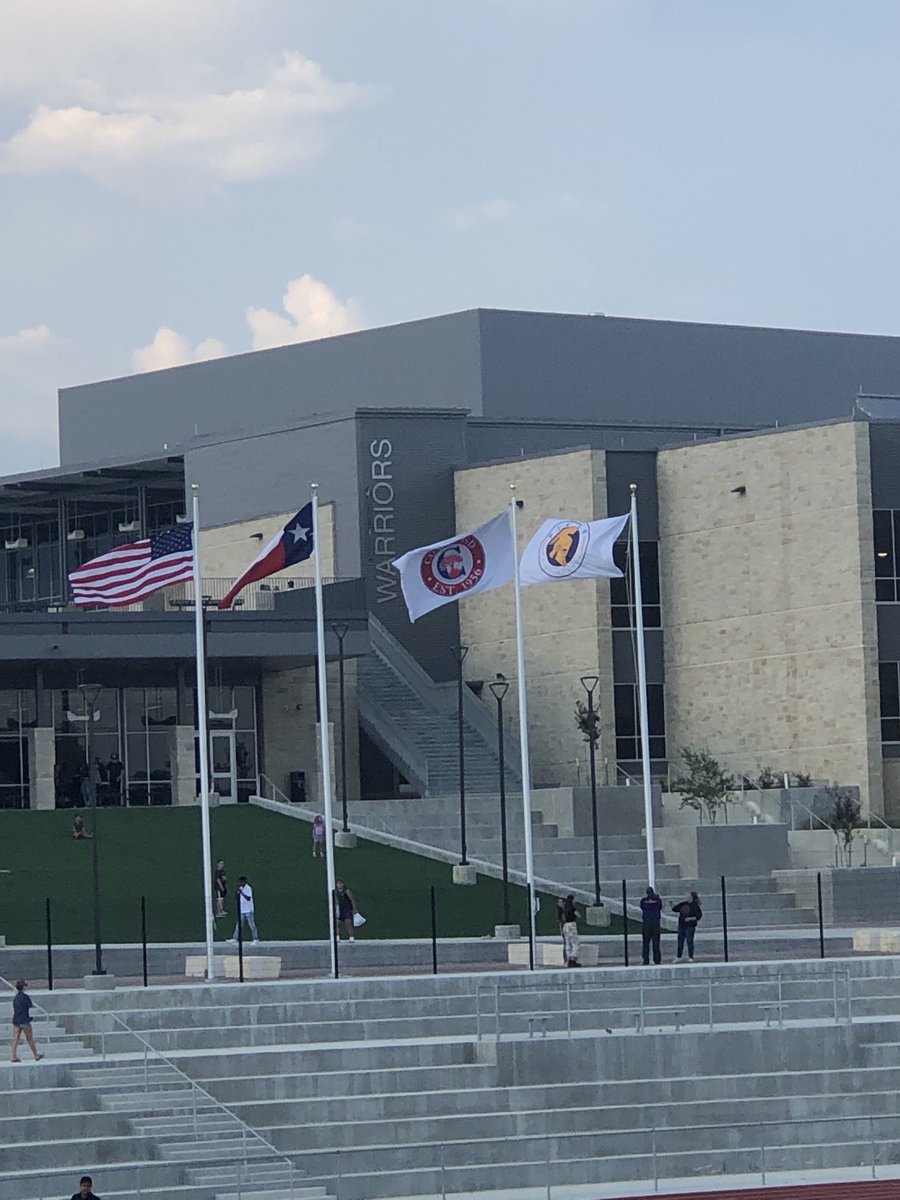 ⁦⁦<a href="/cisdnews/">Comal ISD</a>⁩ what’s up with this? I know it’s first event but wrong day to get it wrong