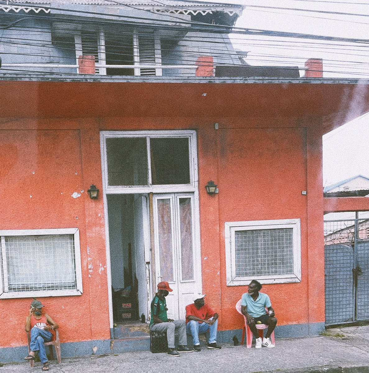 Miss Walker’s Handy Man tweet media