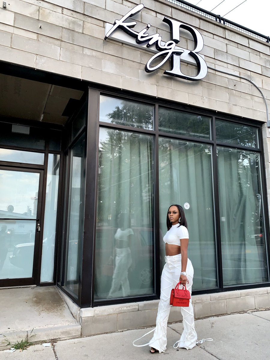 kingbrema_'s tweet photo. They want a Birkin, I need the building 🥂#KingB https://t.co/mm7TJjhni0