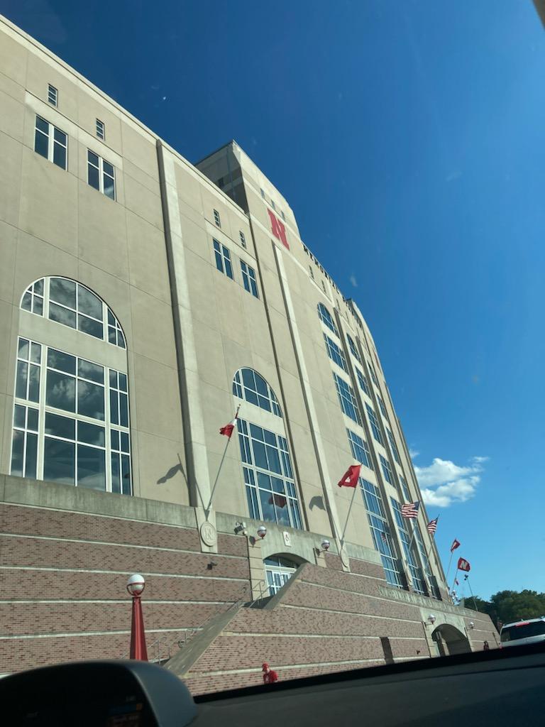 JJHickman's tweet photo. Taking @bhickman_12 across the country to Logan UT to start his design internship at @BlackstoneGrid. Along the way today we stopped or passed thru homes of the Hawkeyes, Blue Jays and Huskers.  14 hrs 900 miles and Day 1 in the books. WY and UT next on Day 2. https://t.co/JloSWJv7BR