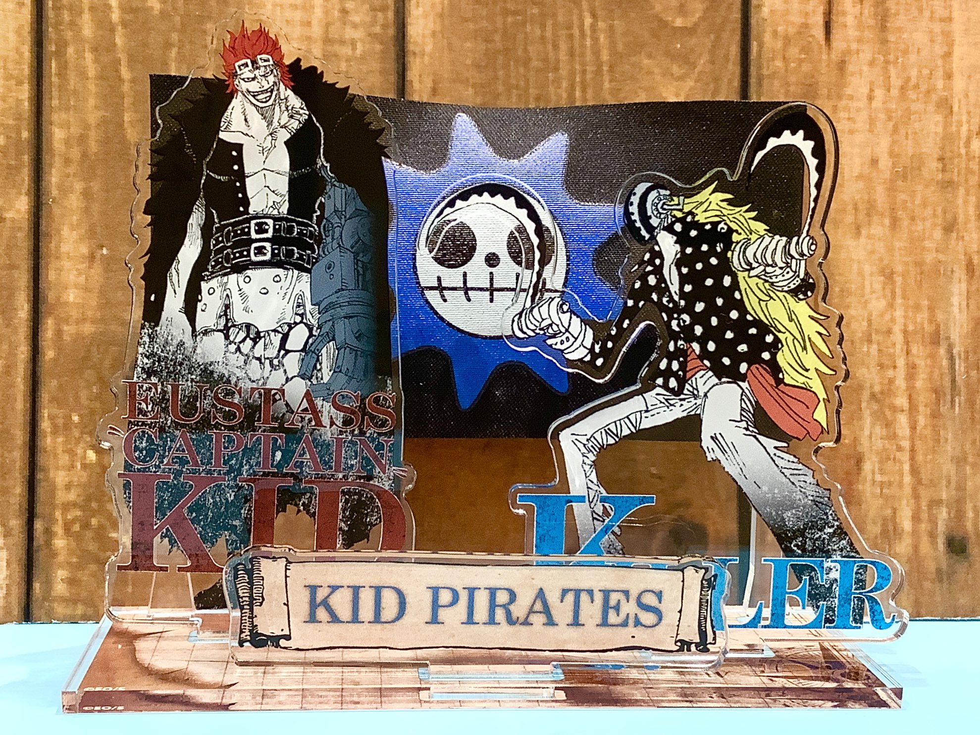 ポイント10倍 One Piece ワンピース 海賊旗アクリルスタンド 麦わらの一味 ロー ベポ 21福袋 Westjordandentistutah Com