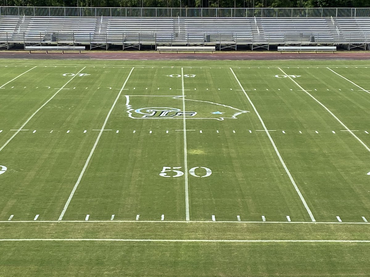 Can’t thank <a href="/CoachJamesHobbs/">James Hobbs</a> Coach Chambless and the rest of our <a href="/LongCoFootball/">#LongCounT Blue Tide Football</a> staff for helping get Veterans Stadium ready for our #Team24 Home opener!  Miss Kadee did a terrific job on the updated logo!  #TideFAST🌊