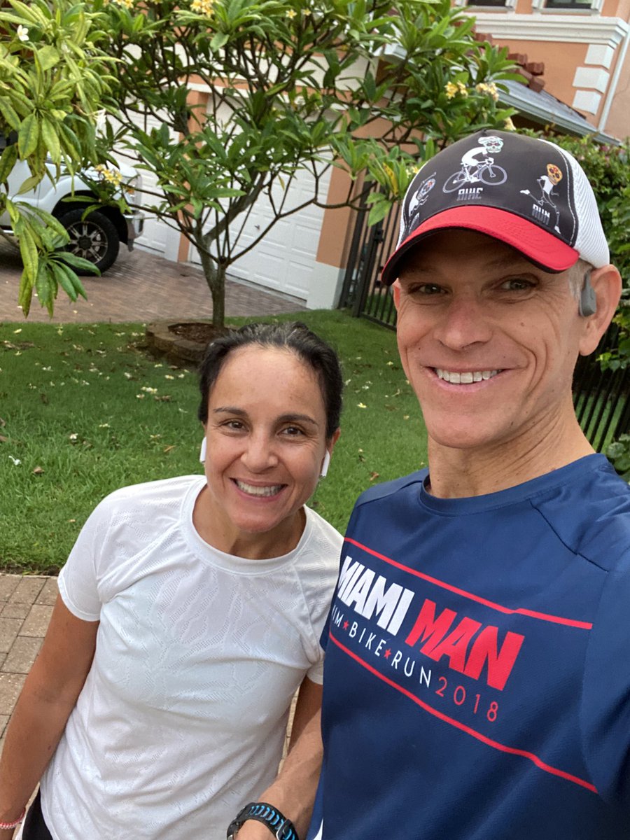 aciperski's tweet photo. Sunrise ☀️ run date.  It’s a rare treat to synchronize training time together. They sessions are great for the body, mind, and soul.  #runningdate #trilife #keepacoolhead #miamimantriathlon https://t.co/dK6ixBYxL6