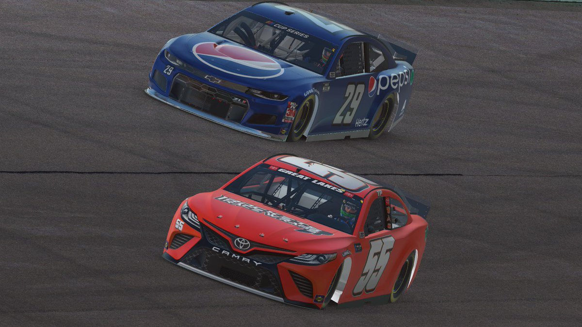 RacingSpectrum's tweet image. Our @GreatLakesRace Cup results in the season finale at @HomesteadMiami:
P1: @rjwilliams_21 
P2: @JinxPOGS (AND POLE!)
P12: @TheJacobHayes 
P14: @spike5246 
P15: @PelfreyTalon 

Congrats @thechrisheller on the championship!   #iracing #glcs