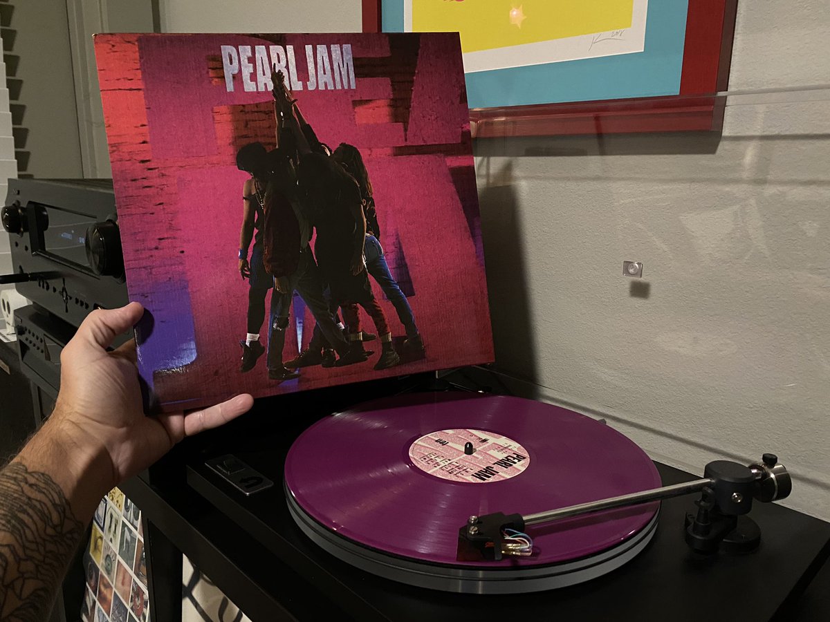 evilive7's tweet photo. August 27, 1991
Happy 30th birthday to Ten, the debut album from Pearl Jam. From the moment I slipped a promo copy of this into my car tape deck until today on its 30th, it’s been one hell of a ride.
@PearlJam #tenat30 #pearljamtenthirty #PearlJam https://t.co/gq8FEIgoz4
