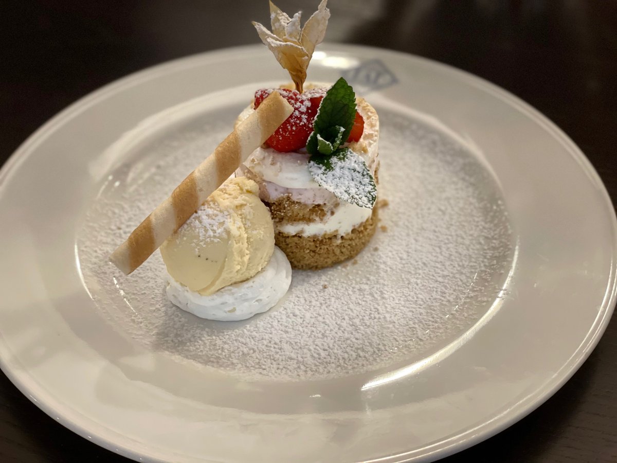 Enjoy 2 courses at TAB for just £13.50, or 3 courses for £17, from Wednesday to Friday. Not a bad excuse for date night. 😉

#SouthendOnSea #LeighOnSea