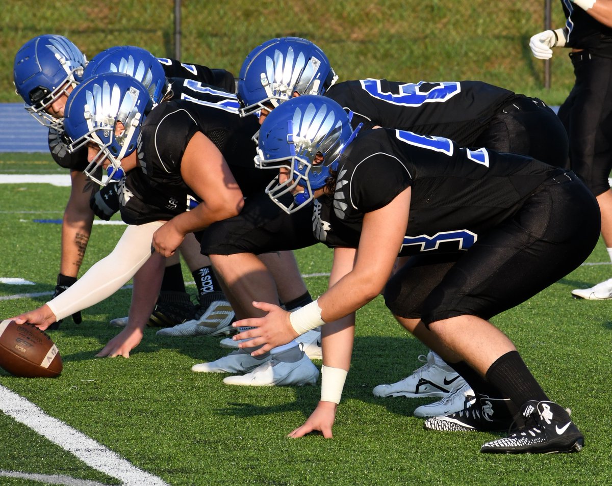 MIPrepZone's tweet photo. FOOTBALL: Our photo gallery from Lakeland vs. Waterford Kettering https://t.co/9CoSnWAdTI https://t.co/EiOEhrr5GQ