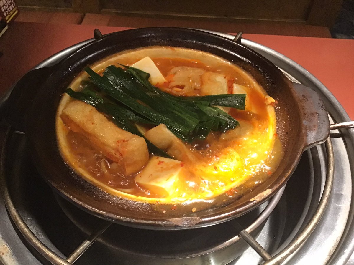 TAC_Sakage's tweet photo. 前節のエスパルスの完敗っぷりは心配だが、それでもすぐに次の試合はやってくる。
日曜日にアウェーで名古屋グランパス戦。
上位相手が続くが、こちらも残留するには勝ち点を取るしかない。

……というわけで名古屋を食う！
赤から「赤から鍋ランチ」5番 https://t.co/vbfAtTmDSY