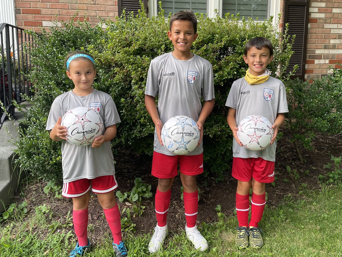 HSmithChaperon's tweet photo. Triple Training Thursday’s ⚽️🥅💪 @Size5Ball  @AlexandriaSoc https://t.co/Wd2uEbwECG