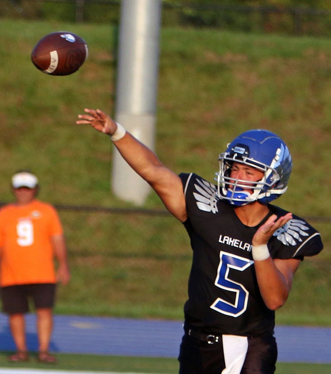 Lakeland’s Tate Farquhar passed for 2 TD’s &amp; ran for 1 TD to lead the Eagles to a 41-20 victory over Waterford Kettering on Thursday <a href="/spinalcolumn1/">Spinal Column Media Group</a> <a href="/LHSeagle4sports/">Lakeland Athletics</a> <a href="/LakelandLHS/">Lakeland High School (LHS)</a>