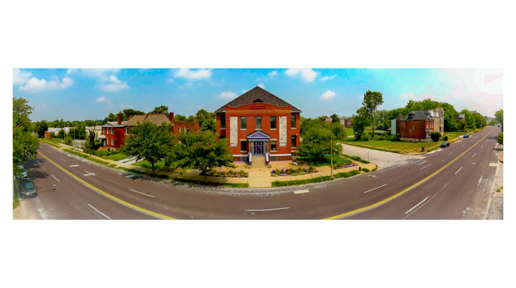 Griot Panoramic shot! 
#museums #StLouis #saintlouis