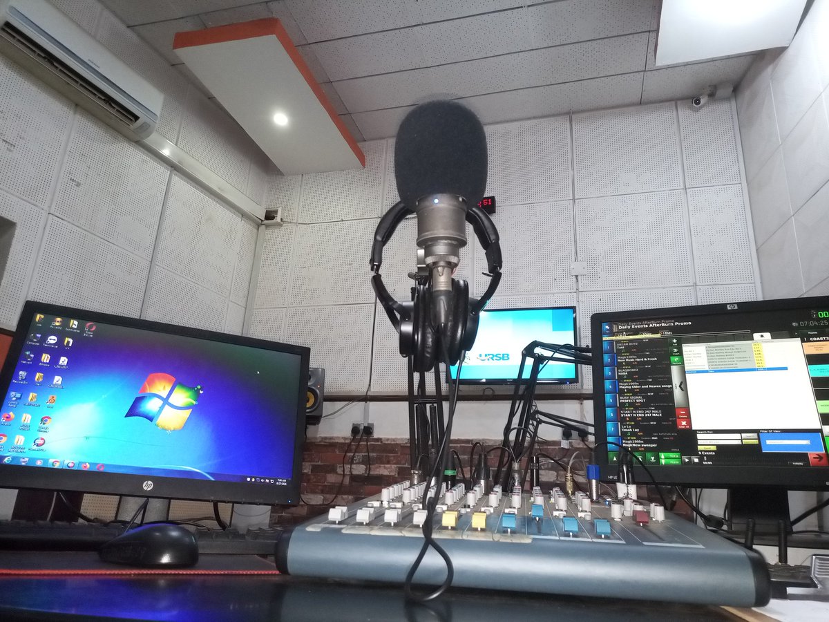 tonykentkyazze's tweet photo. #Magic100fmBreakfastShow

Ready

Set

Goooóoooo

@Magic100FMUG Freestyle Friday kicks off in a few with myself #DjLucky #DjFireman #BobbyGunter &amp; #Tasha on your dial

📞0783064530

Comment beneath with your song requests, regards and key highlights from the week. https://t.co/WJ4qZ1Dpbg