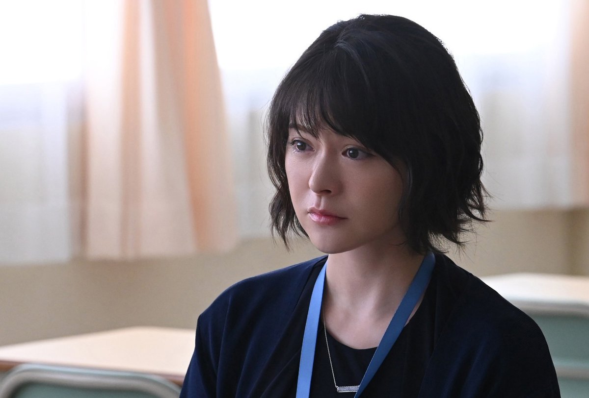 土ドラ 個人差あります 毎週土曜23 40放送 公式 10月9日 土ドラ 顔だけ先生 学年主任で生物教師の亀高千里 33 役に貫地谷しほりさん 生徒ファースト 真面目 責任感 いろいろ抱え込んで潤いが足りない生活を送っています 顔だけ先生