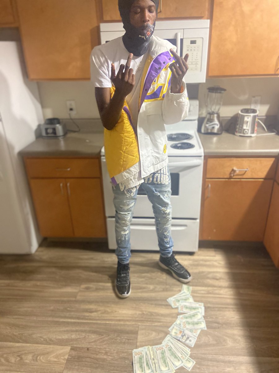 JomarcusB's tweet photo. If the outcome income I’m in  🖤 https://t.co/VMmwQyTStw