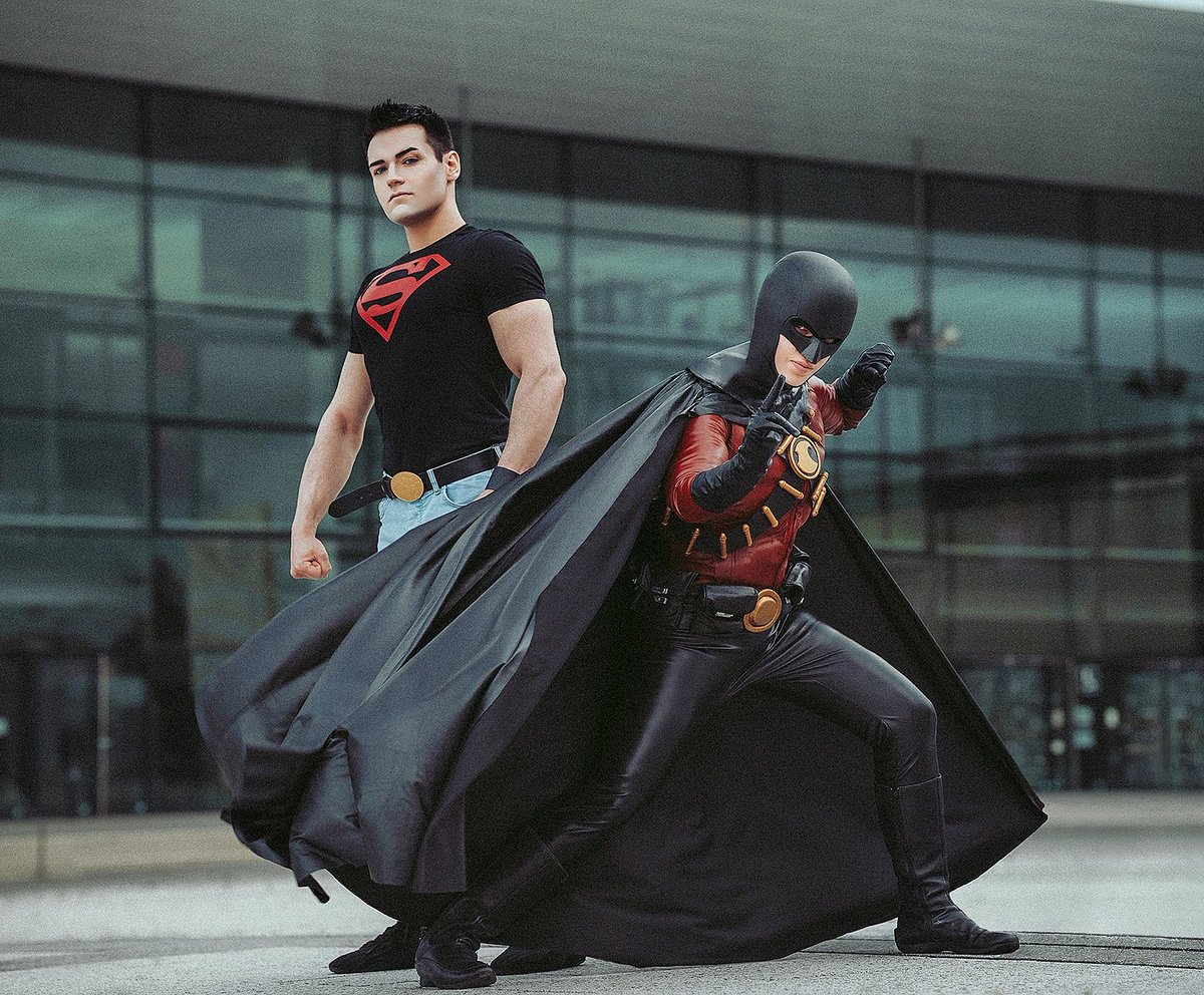 #TimDrake #redrobin #robin #cosplay #Superboy #DCTitans.