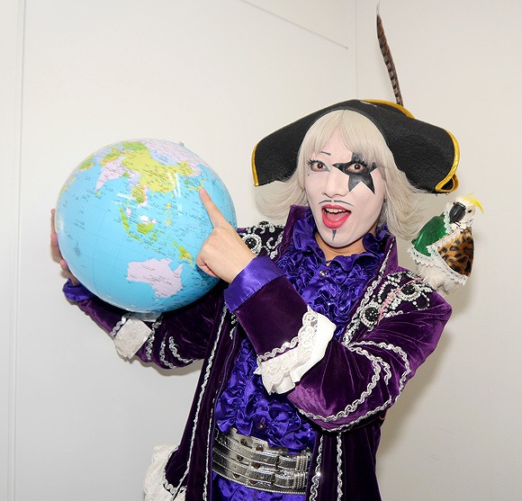 تويتر しんかいウィーク على تويتر Soutou Aotou あきらめないで まだ助かる まだ 助かる マダガスカル T Co Iakh7nb17k