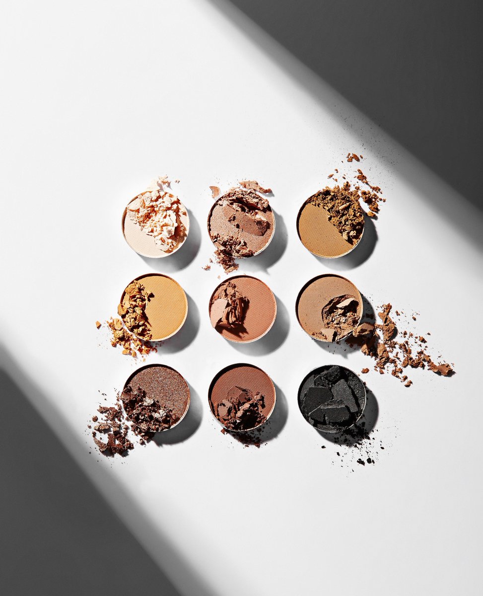 AskYuty's tweet image. Do you know how to determine your undertone?
There are 3 easy ways to find out - head over to our Instagram to learn more and let us know in the comments what's your undertone! Click here: instagram.com/yuty.me/ 
#makeuphowto #makeupjunkie #makeuptip #tips #makeuplover