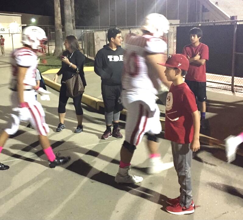 Marezgr75's tweet photo. Jonathan has been waiting for this day since he was a little boy; to be a Ray Texan Football Player! Today he had his first game. 🏈 How did we get here so soon! 😭#texanfootball #freshman #lovemynumber3
@JohnMarez https://t.co/hJ226fS1Lq