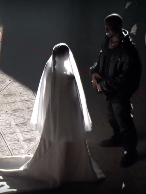lyexyz's tweet photo. KANYE TOOK THE MASK OFF https://t.co/BhHJ7ZYBlW