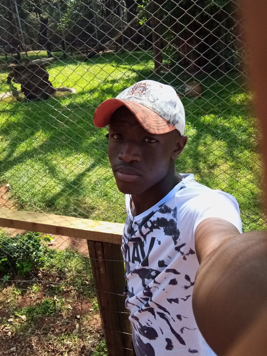 VincentKibisu's tweet photo. Ni Friday,,,,weekend loading😊 https://t.co/AXTQAesbjG