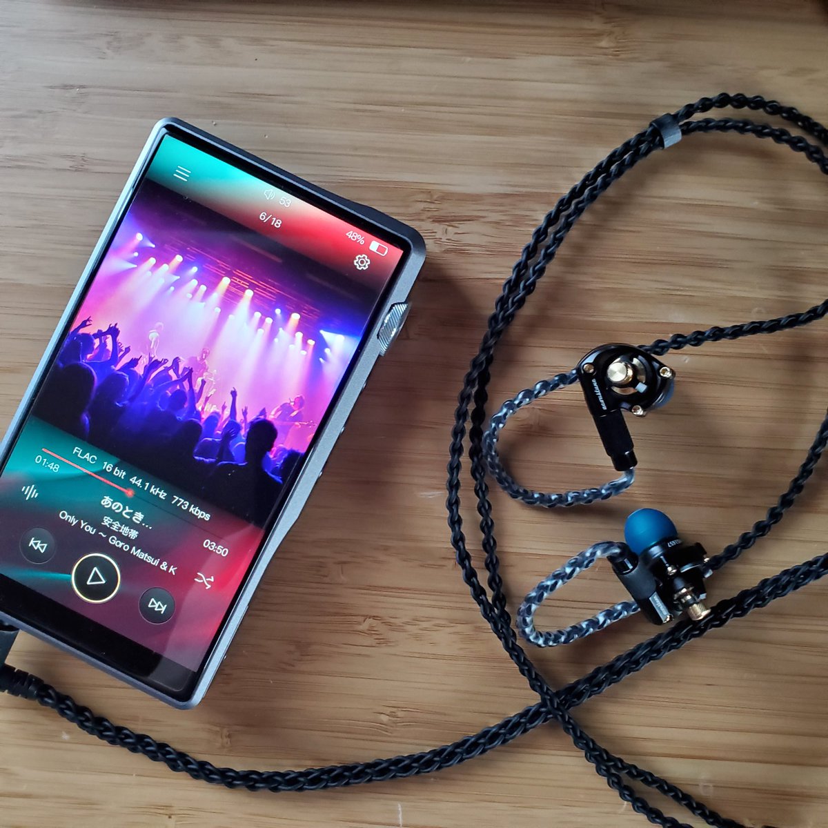 kinema_colista's tweet photo. 本日の機種
DAP_ #iBassoAudio #DX220 #AMP9
イヤホン_ #acoustune #HS1657CU
イヤーチップ_ #AET08
これ定価で買ってたら20万円超えてたな…w https://t.co/2v7xwuJFYv